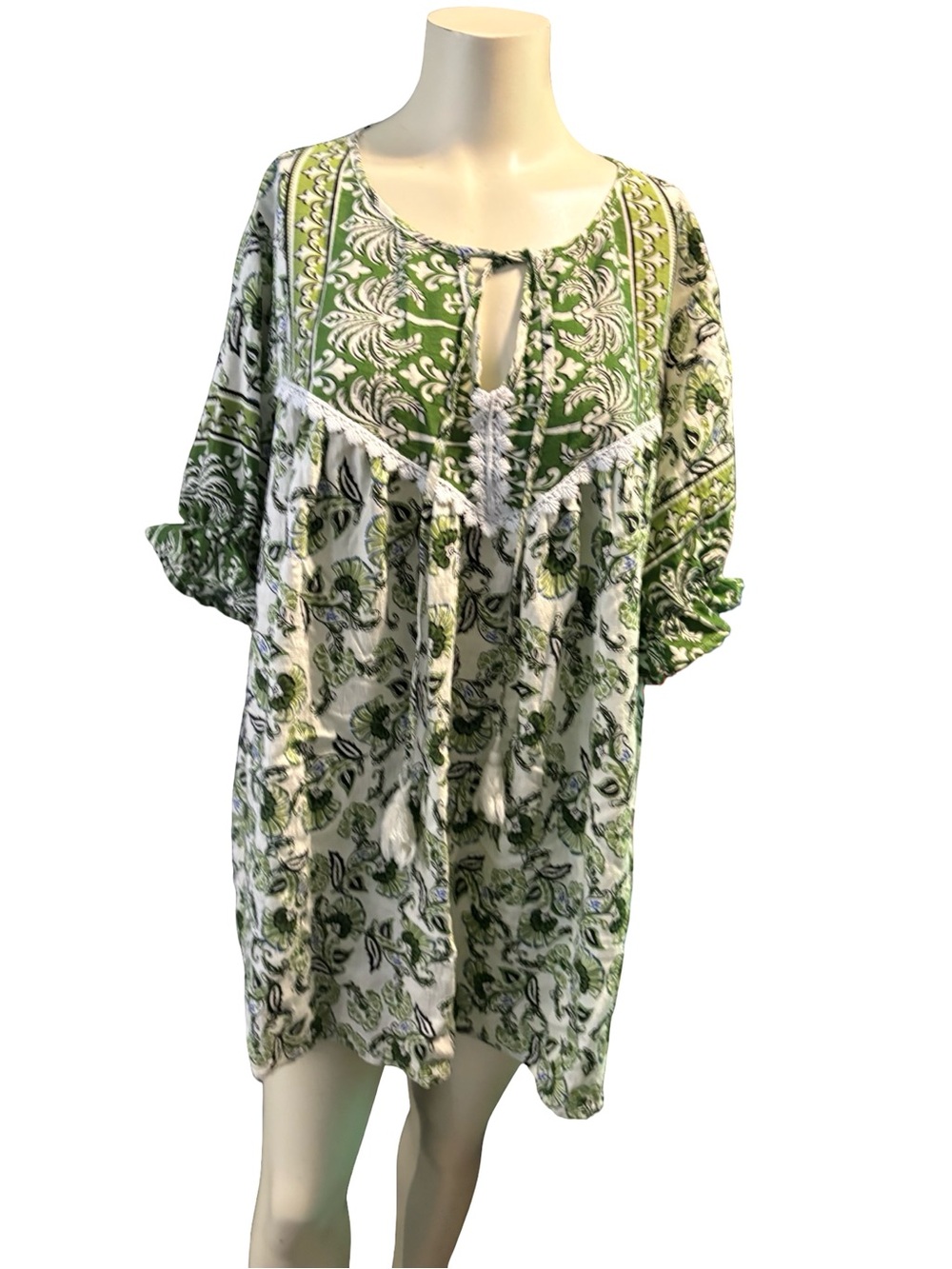 BloomChic Green and White Boho Tassel Tunic